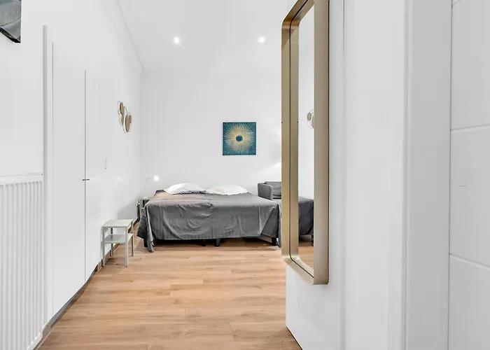 2 - With Terrace Near Place De Paris דירה